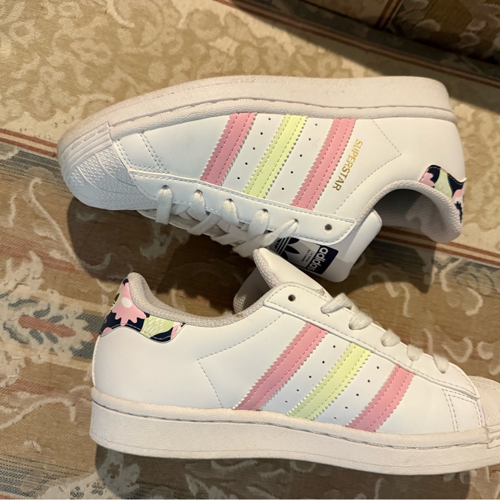 Adidas GY3330 Superstar J Why-Lime-Pink youth  Size:4.4 Sneakers F53
